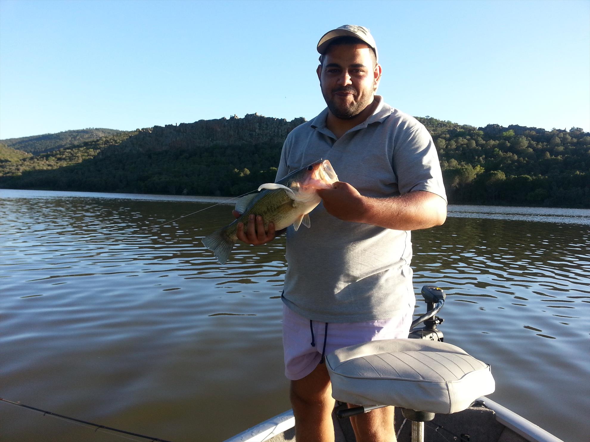 Pescuit la biban - 20130418195024.jpg